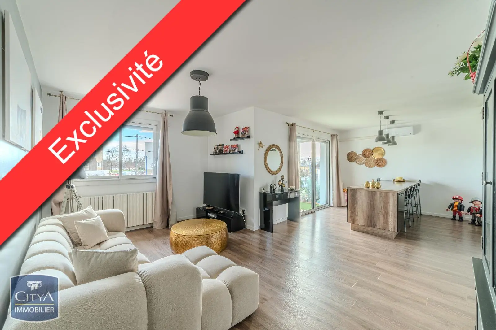 Photo 1 Maison 6 pièces 185m²