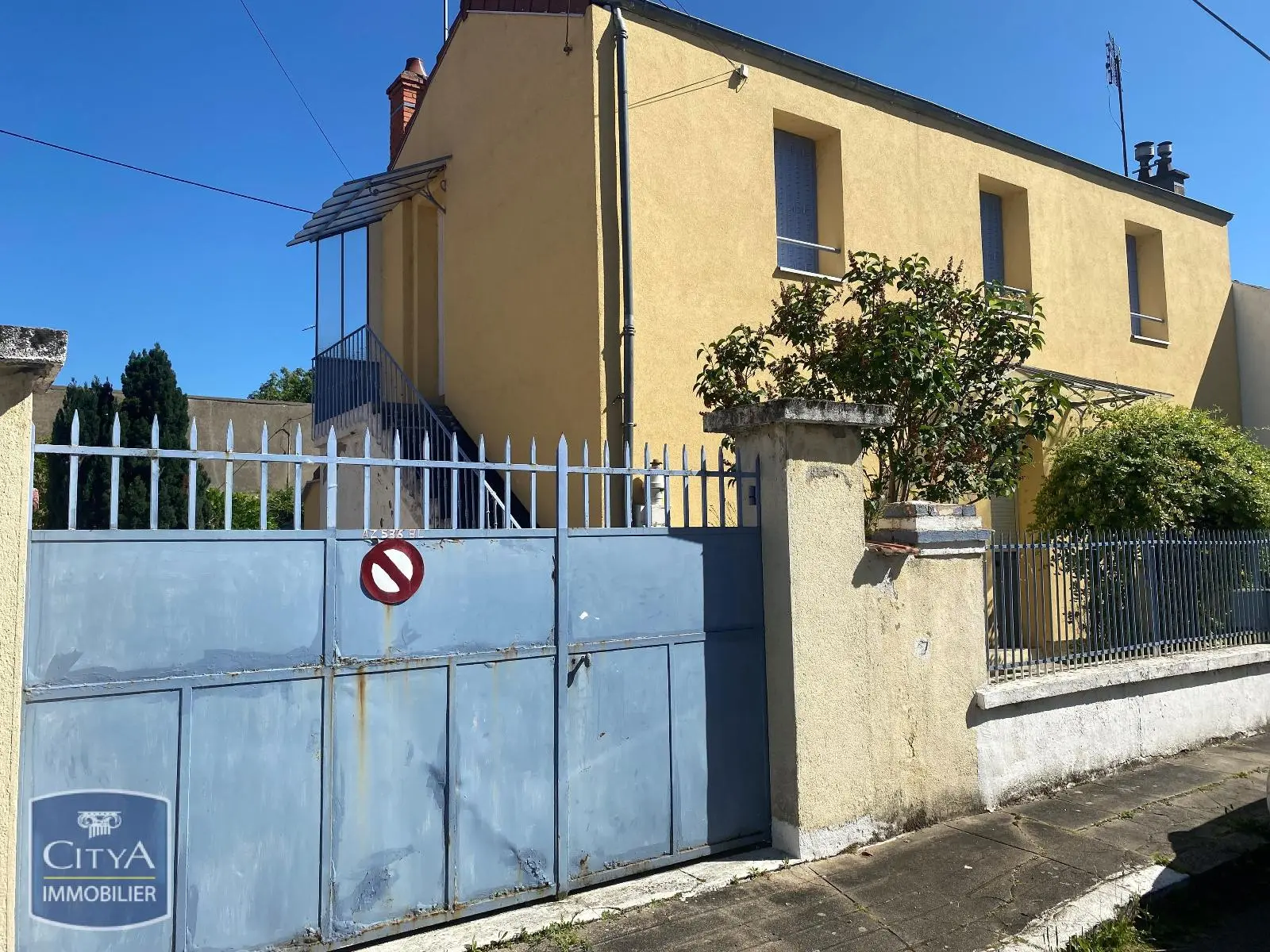 Photo 1 Maison 5 pièces 109.56m²
