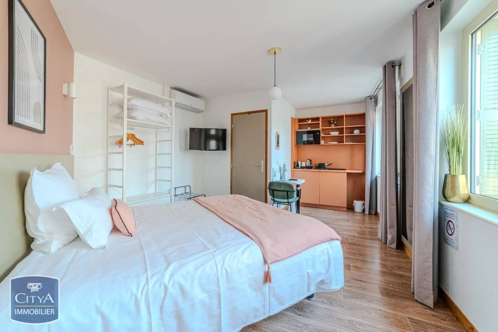 Photo 3 Immeuble 1000m²