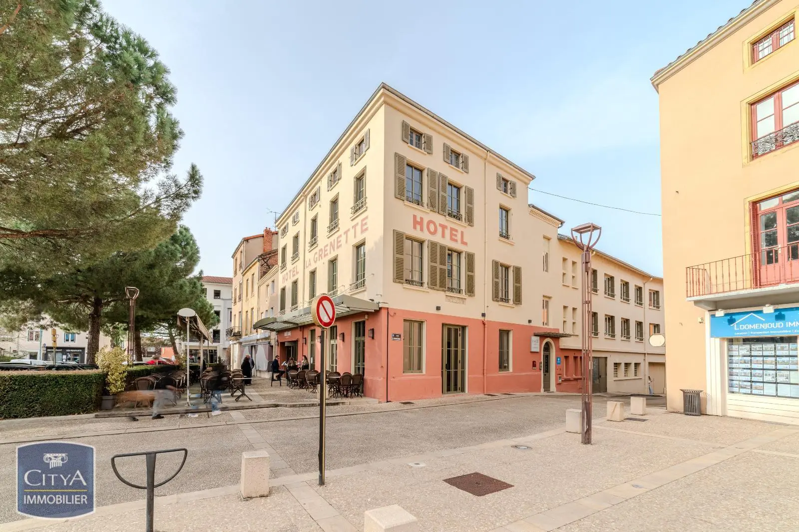 Photo 1 Immeuble 1000m²