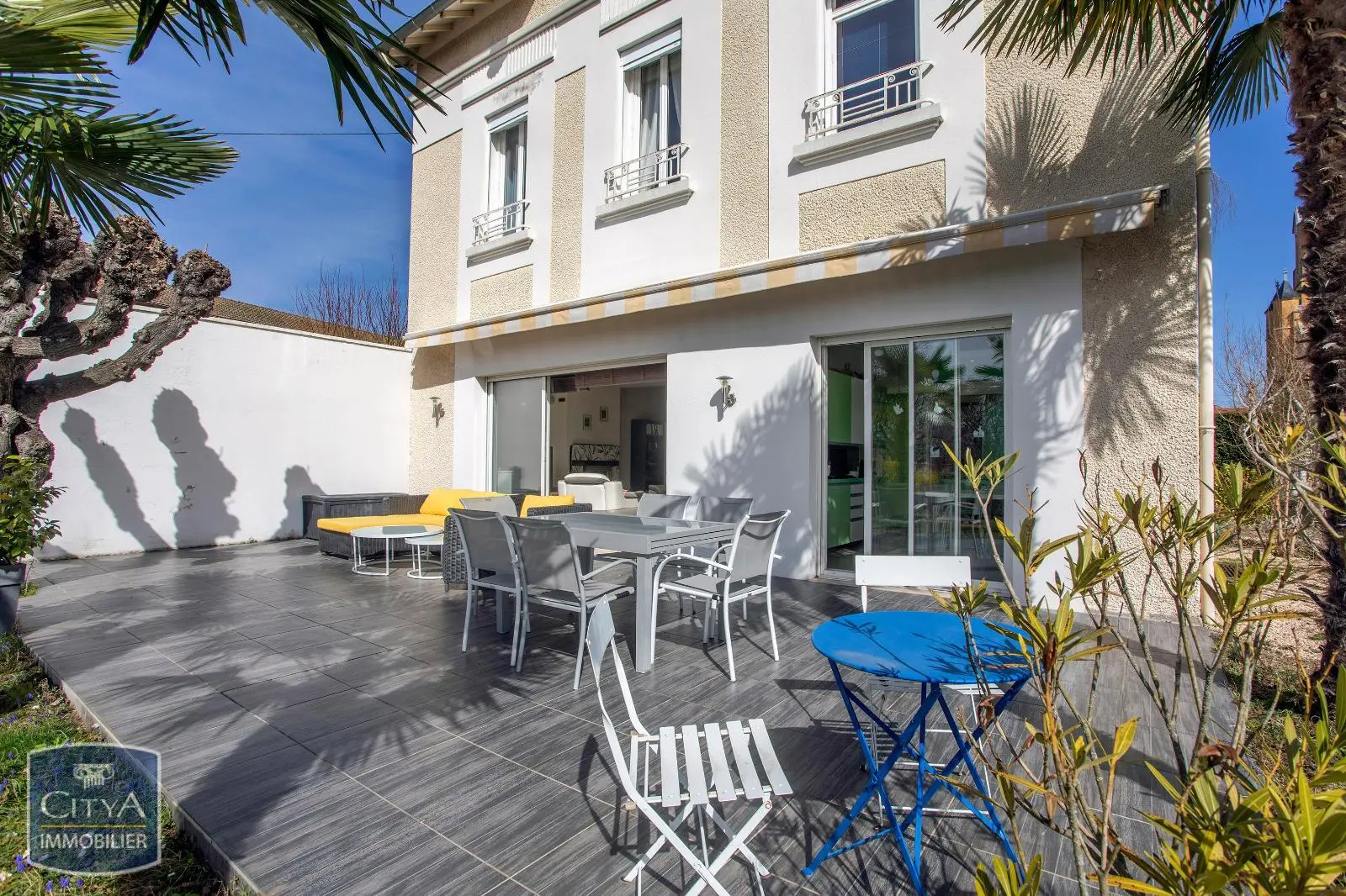 Photo 1 Maison 7 pièces 177.77m²