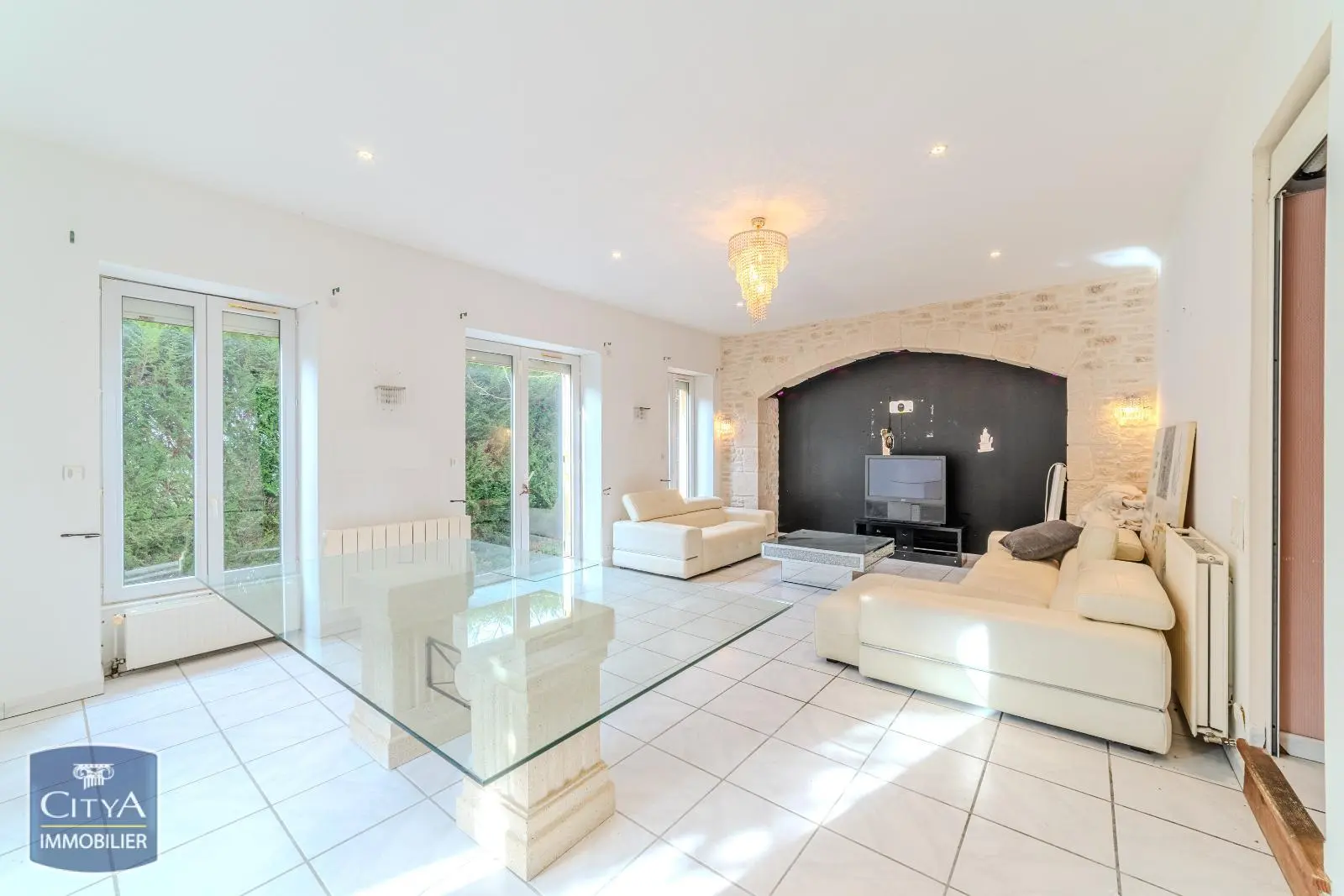 Photo 2 Maison 6 pièces 200m²