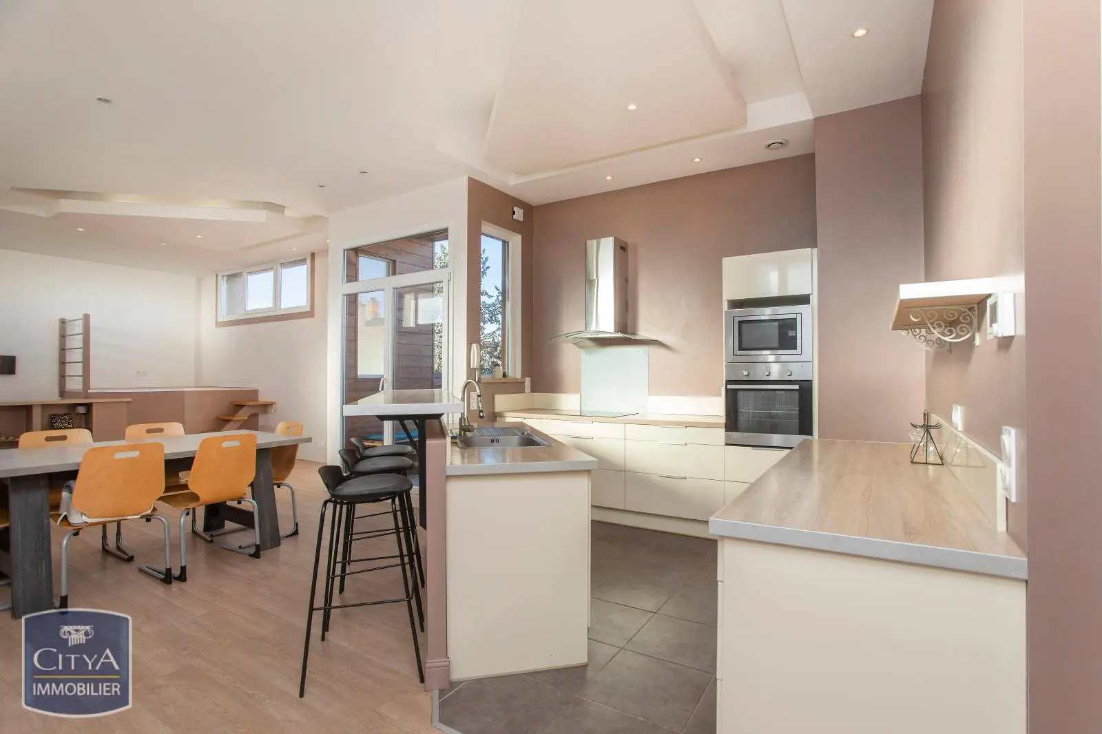 Photo 12 Appartement 6 pièces 160m²