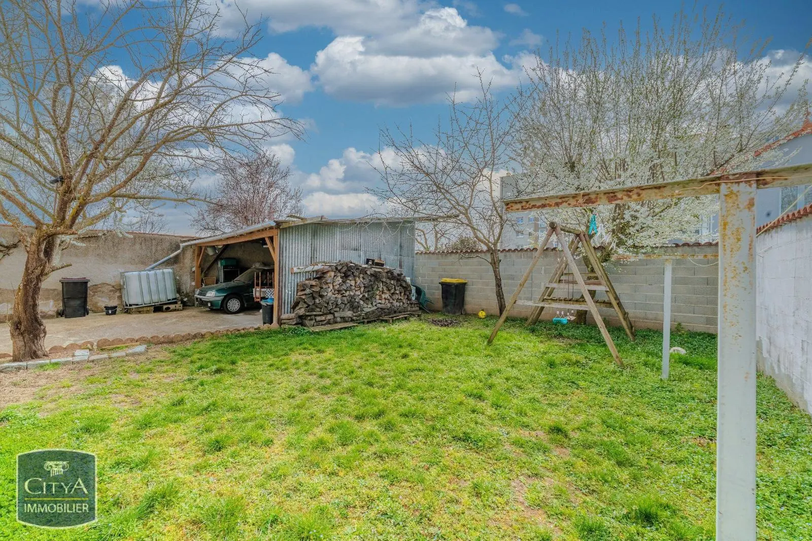 Photo 3 Immeuble 283m²