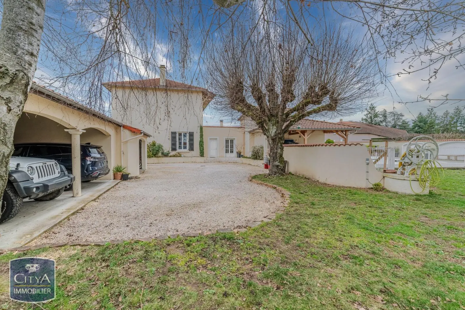 Photo 2 Maison 9 pièces 231.93m²