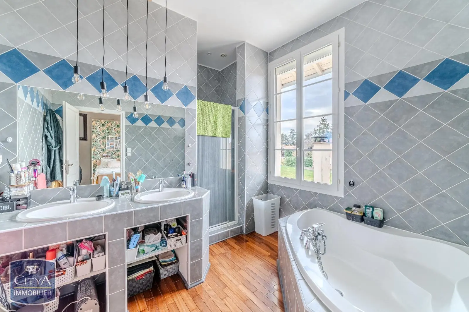 Photo 9 Maison 9 pièces 241m²