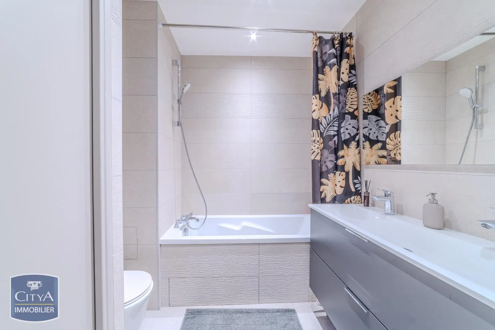 Photo 8 Appartement 4 pièces 106.81m²
