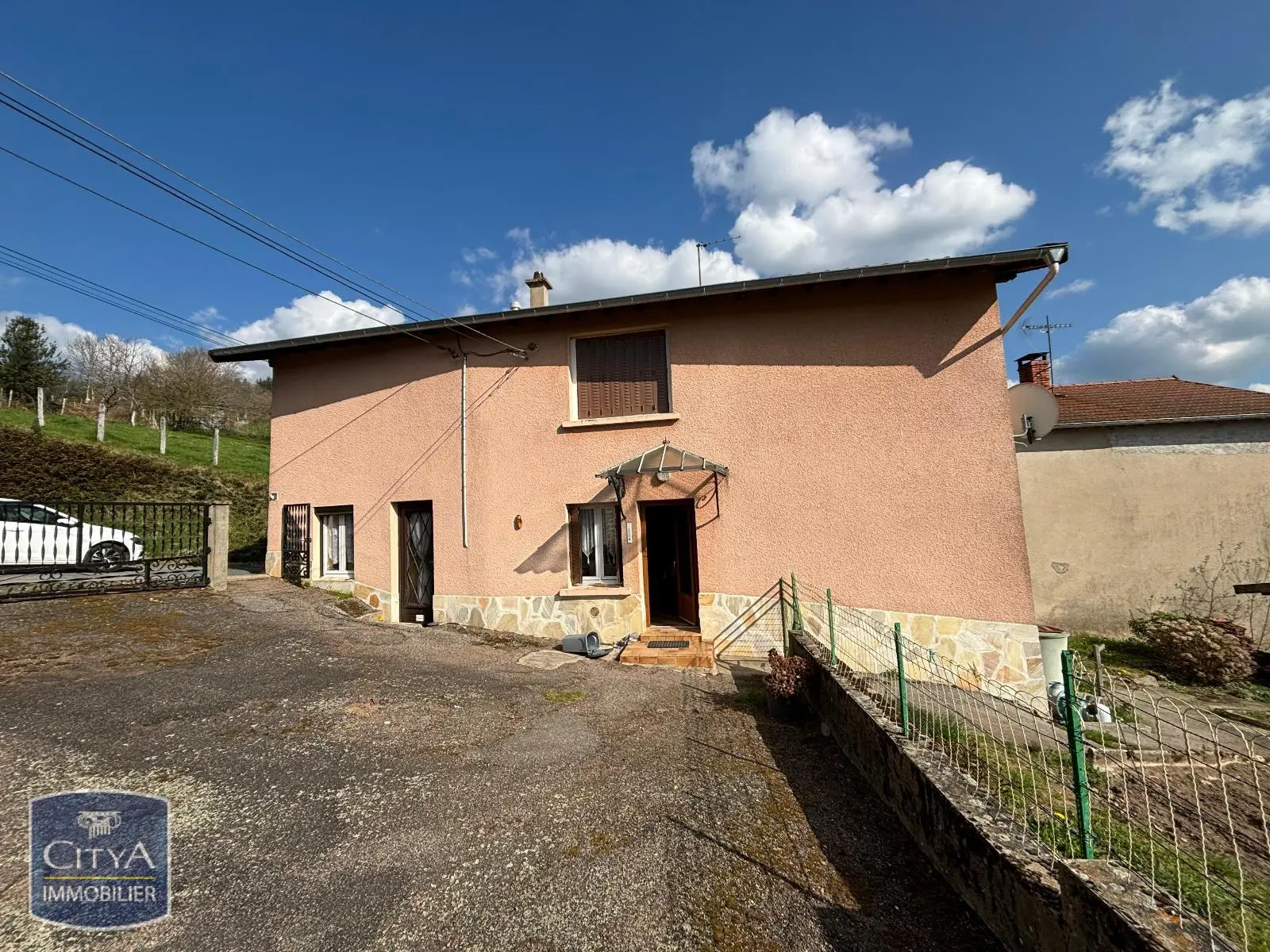 Photo 1 Maison 5 pièces 80m²