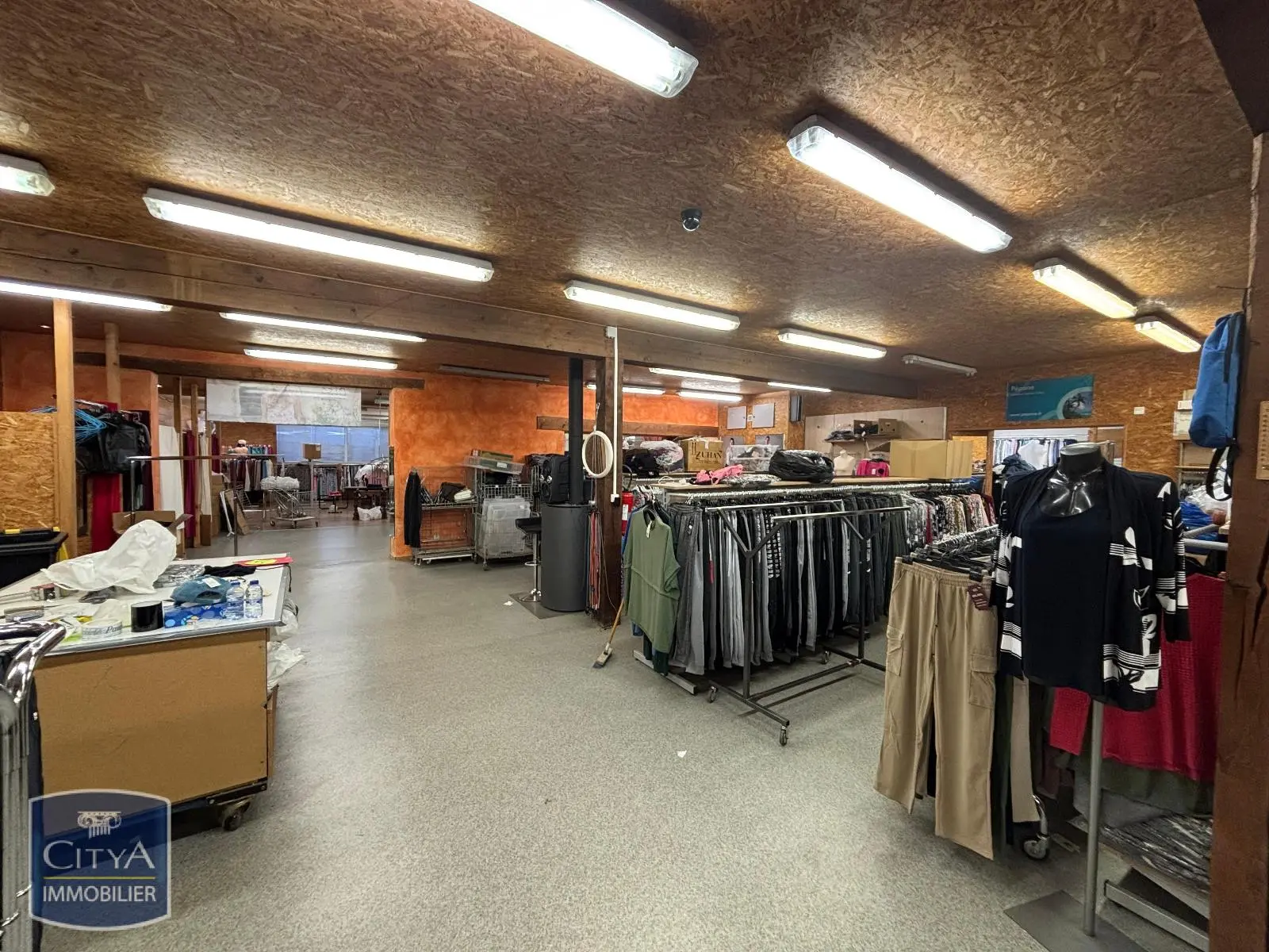 Photo 4 Local Professionnel 840m²