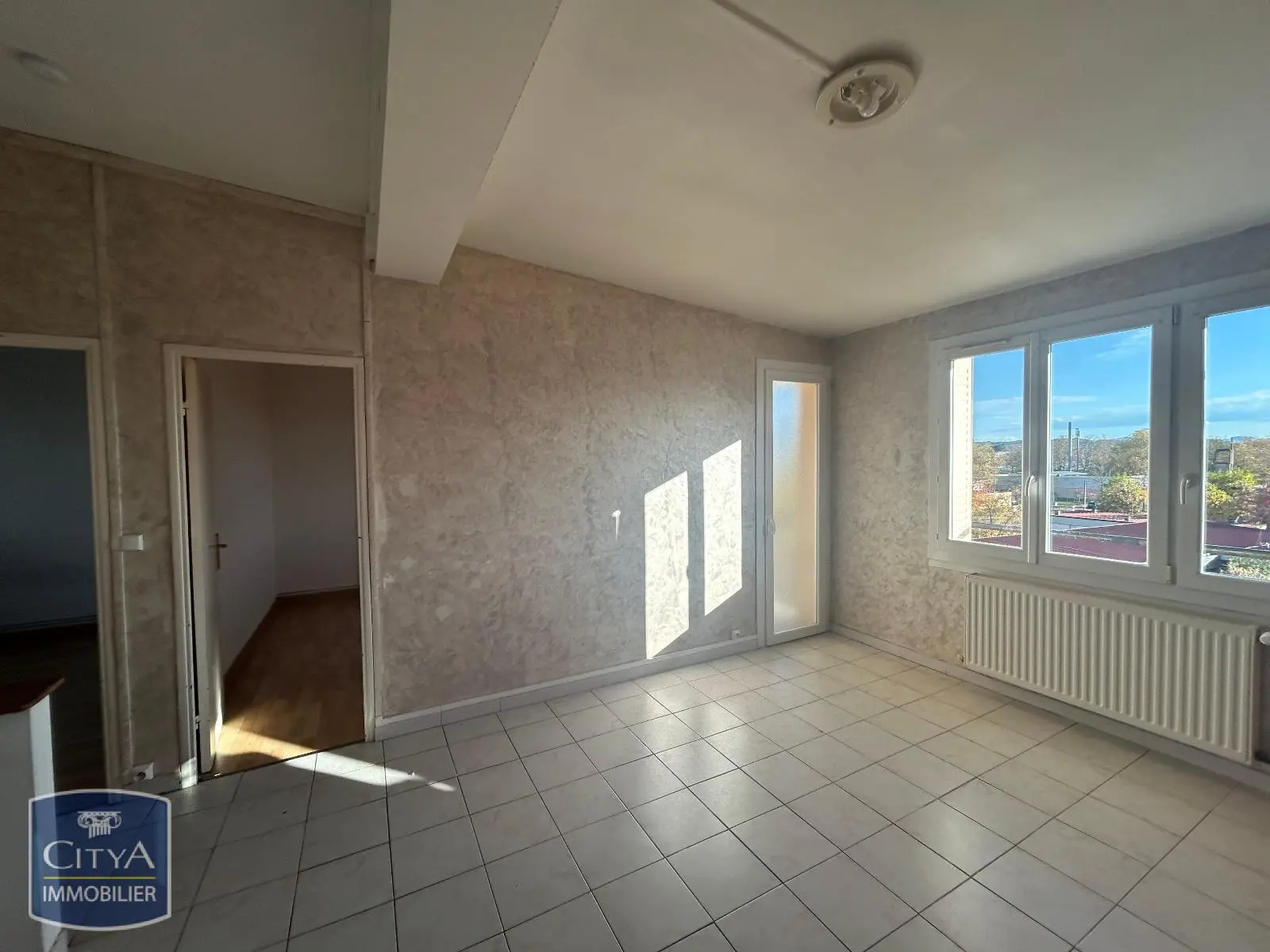 Photo 2 Appartement 4 pièces 72.49m²