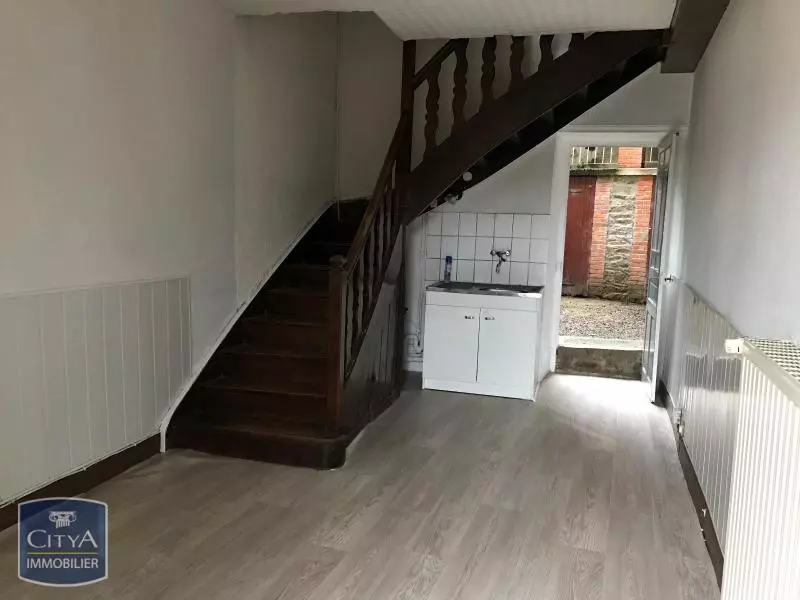 Illustration pour Immeuble 210m² Photo Immeuble 210m²