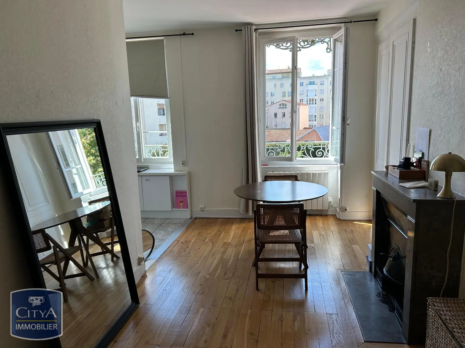 Photo 2 Appartement 1 pièce 30.2m²