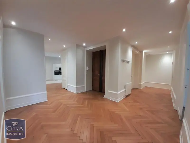 Photo 12 Appartement 6 pièces 170.19m²