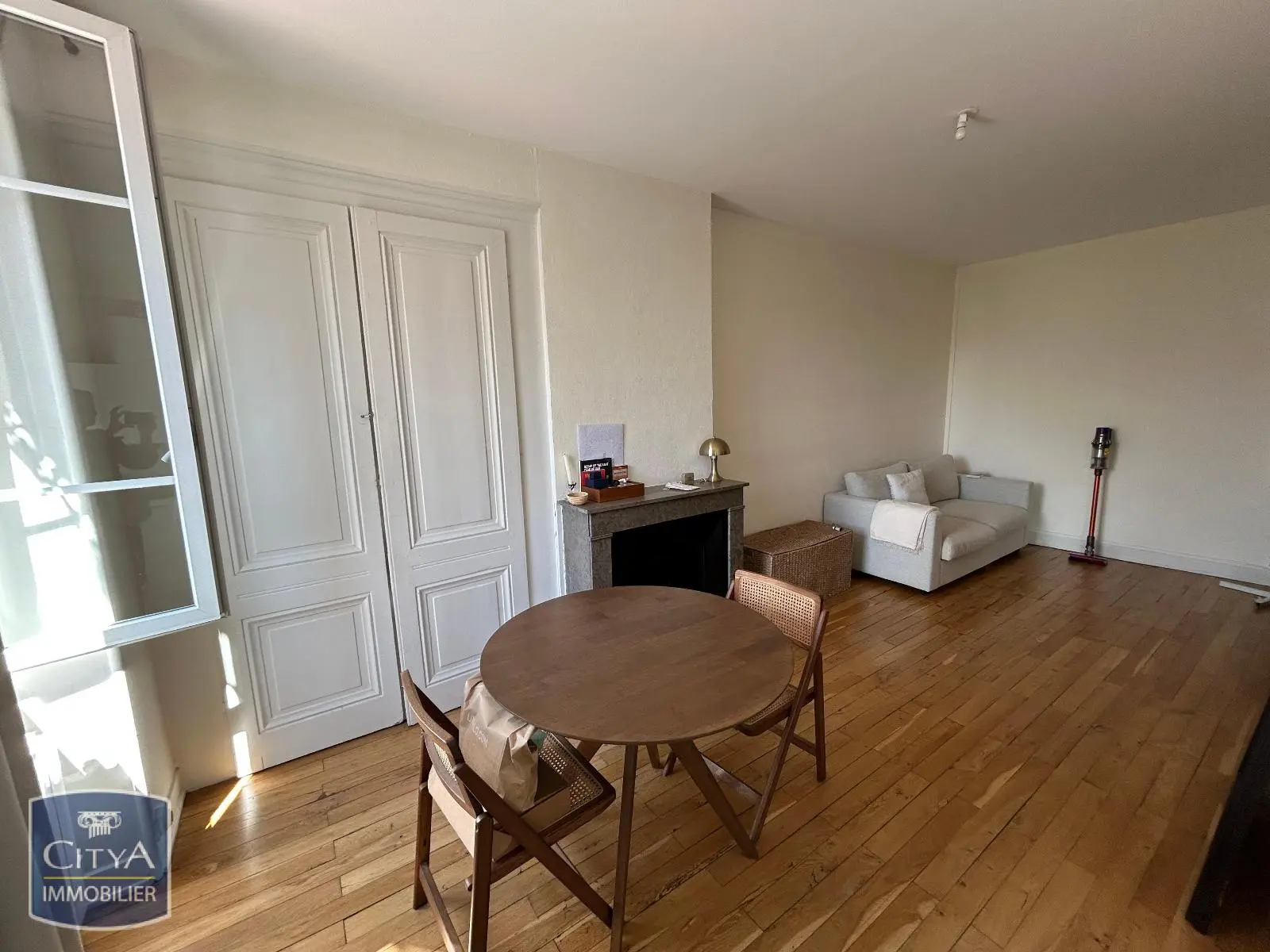 Photo 1 Appartement 1 pièce 30.2m²