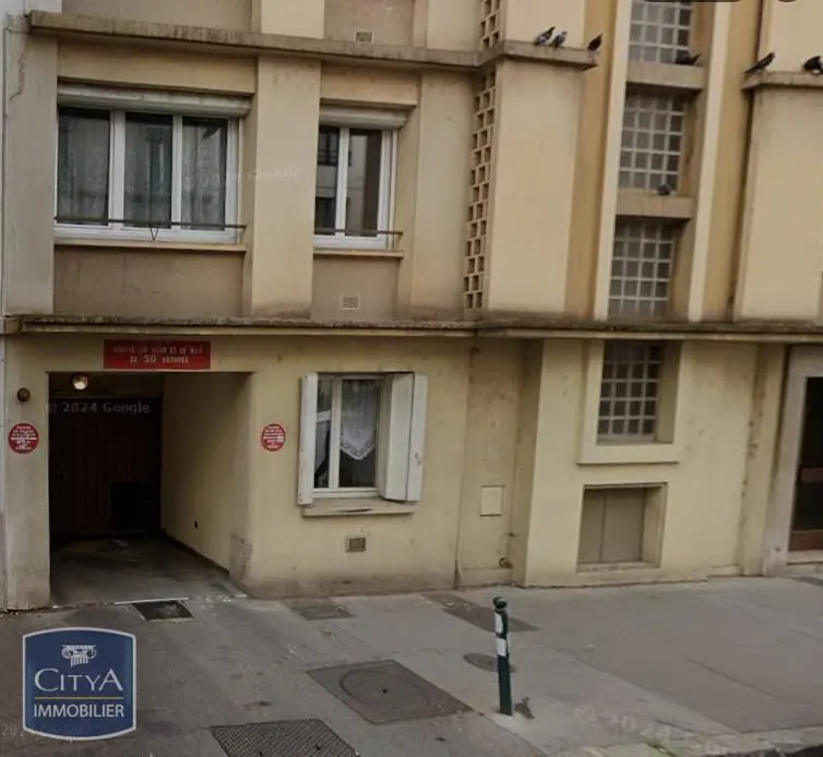 Photo 1 Parking