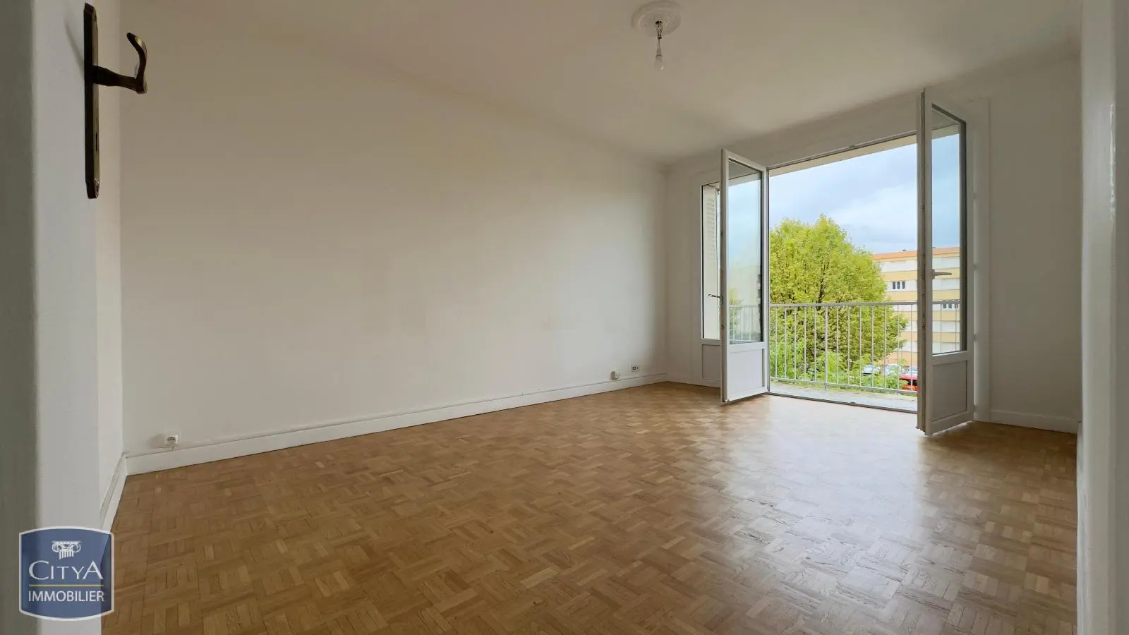 Photo 3 pour Appartement 3 pièces 53.68m² Photo 3 Appartement 3 pièces 53.68m²