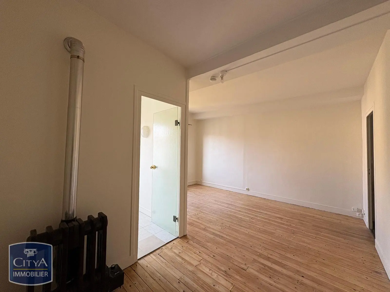 Photo 2 Appartement 1 pièce 33m²