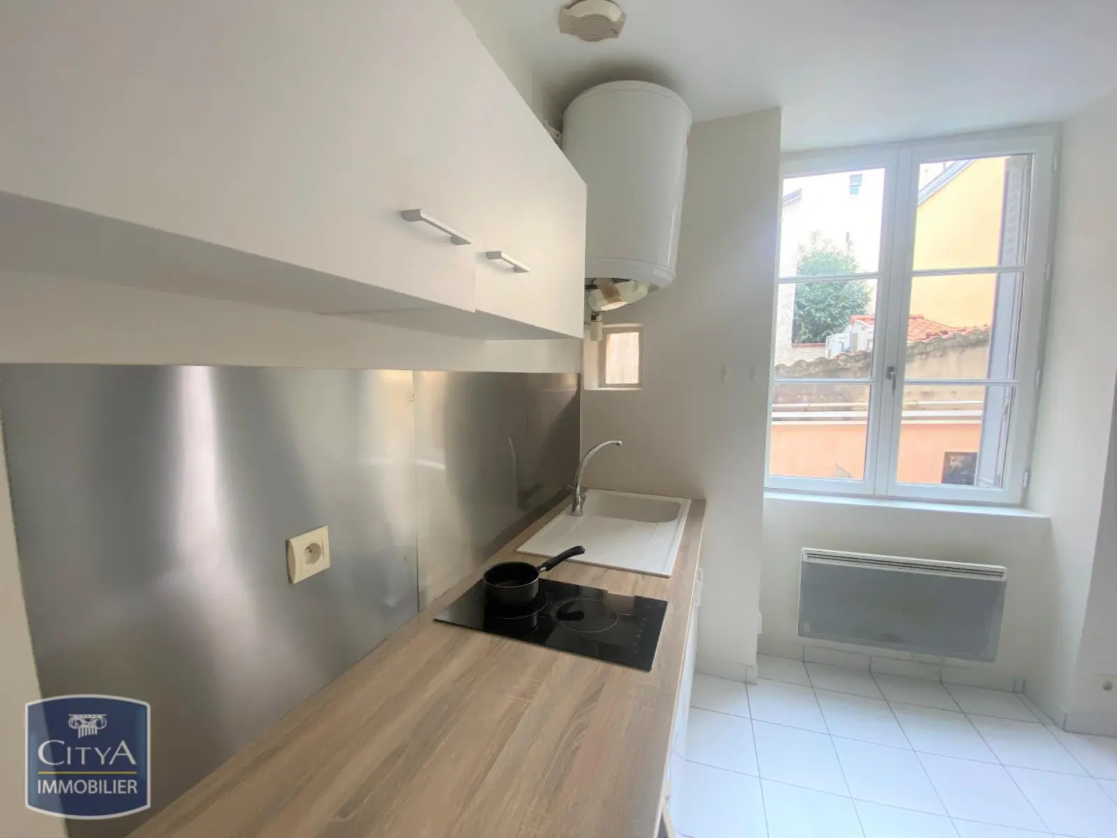 Photo 1 Appartement 1 pièce 18.24m²