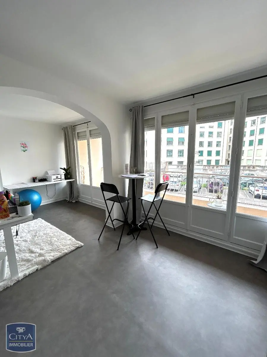 Photo 1 Appartement 2 pièces 52.12m²