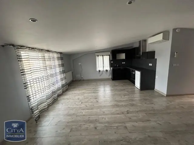 Photo 3 Local Professionnel 2 pièces