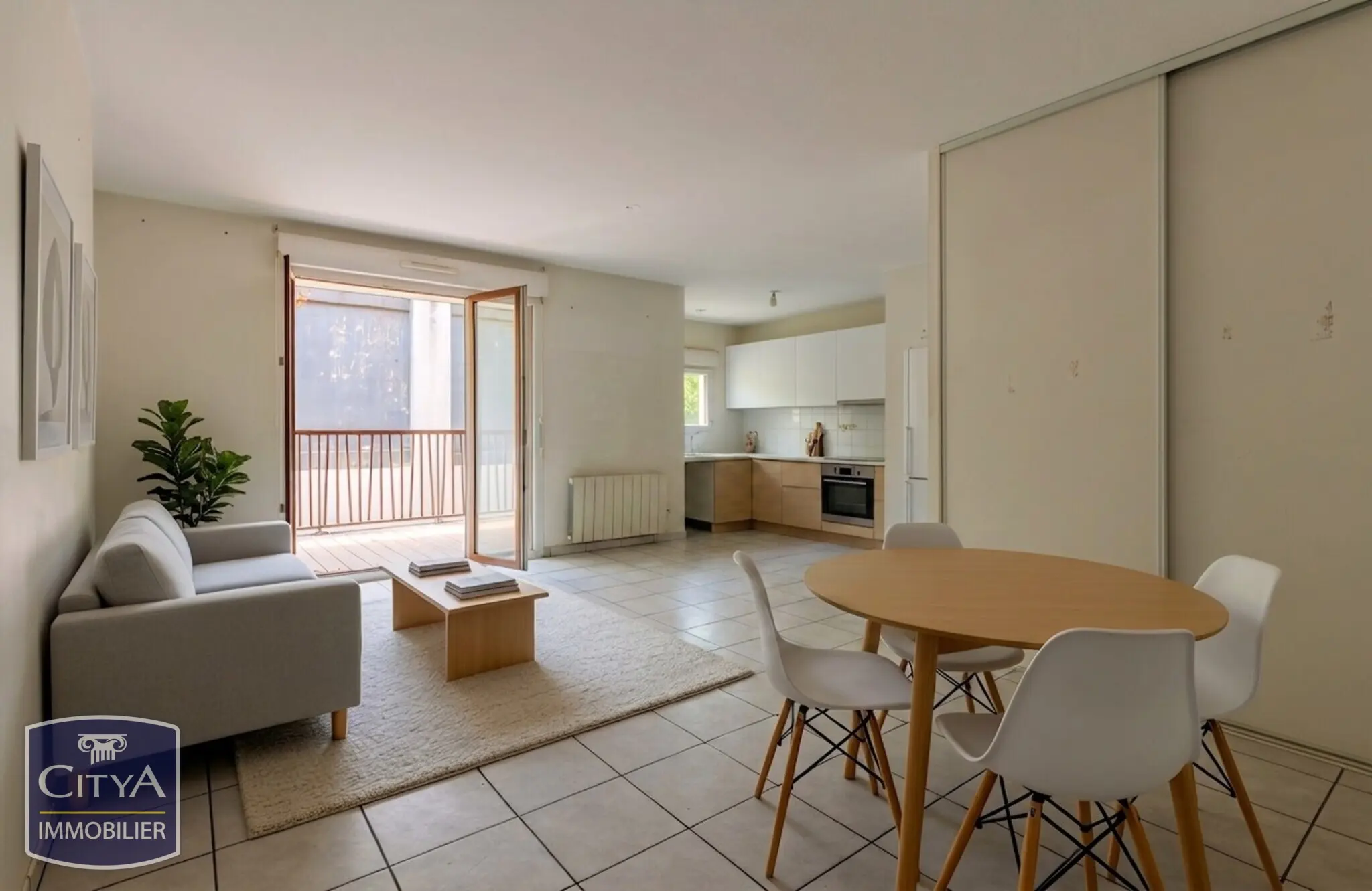 Photo 1 Appartement 4 pièces 79.66m²