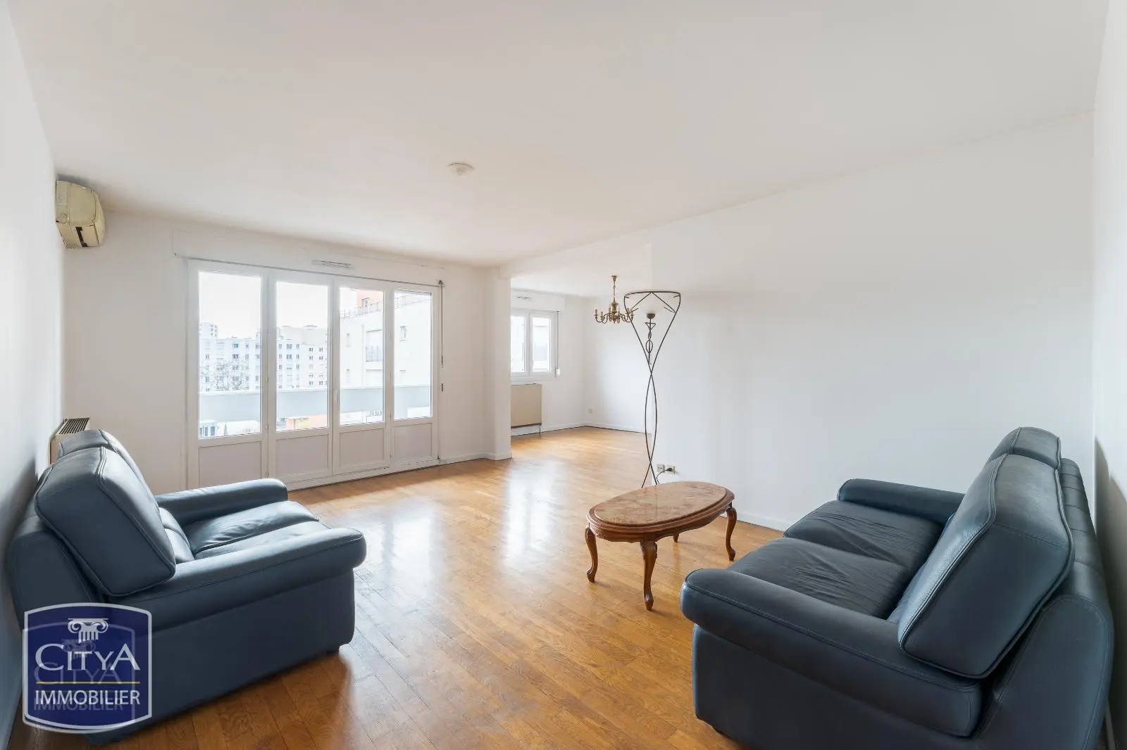 Photo 2 Appartement 4 pièces 98m²