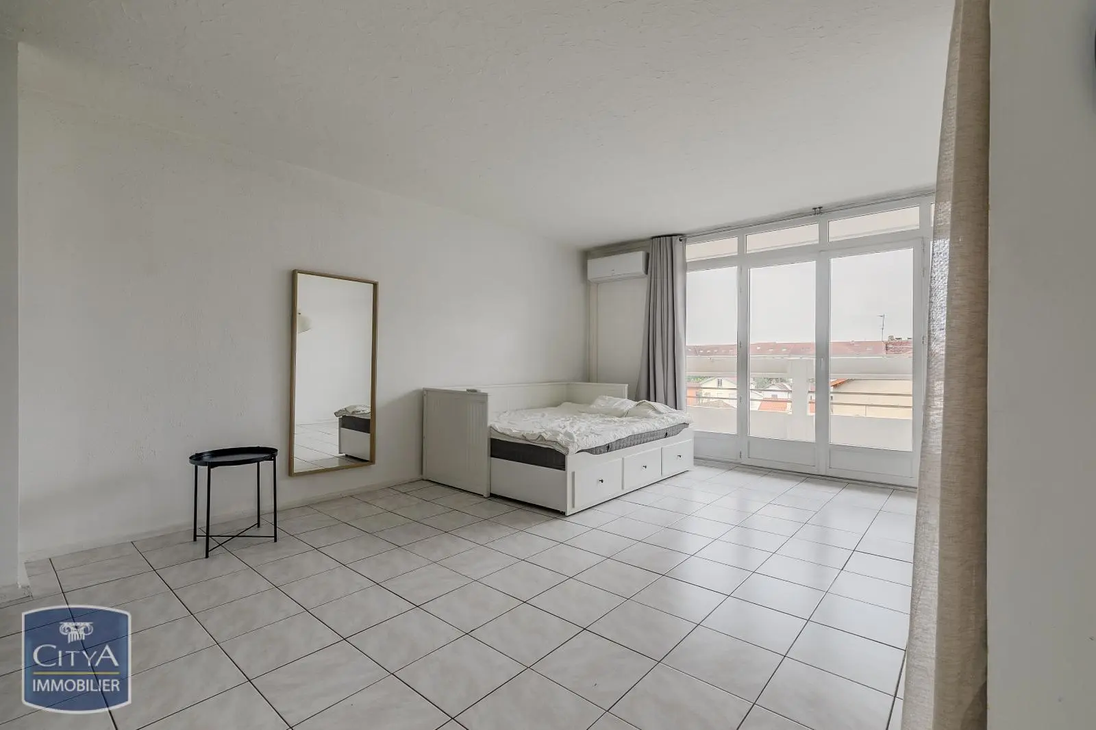 Photo 1 Appartement 1 pièce 33m²