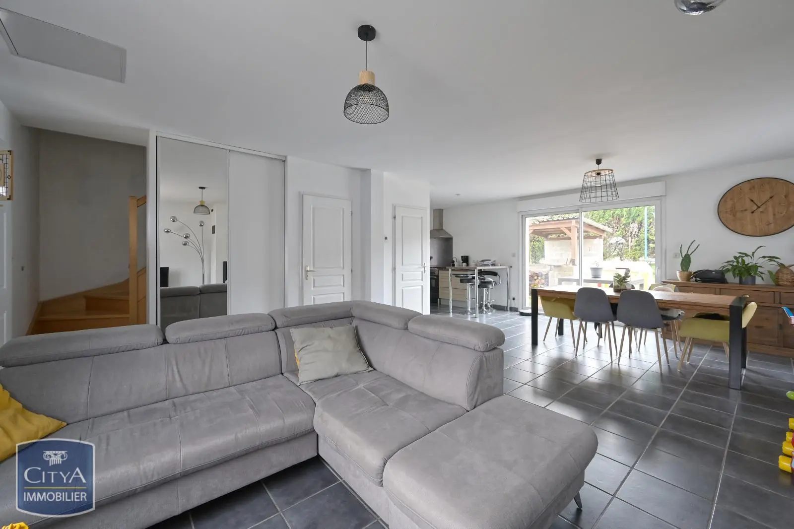 Photo 1 Maison 4 pièces 96m²