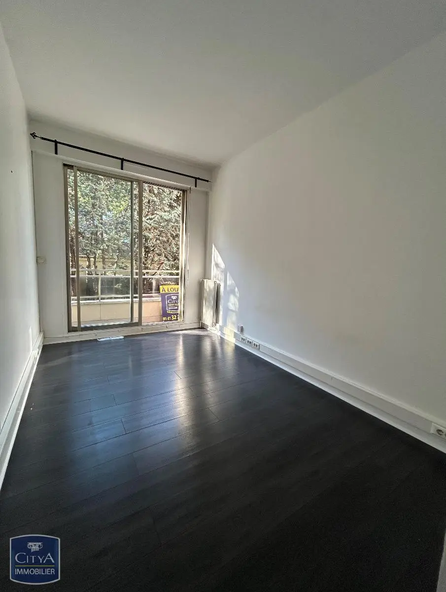 Photo 2 Appartement 1 pièce 20m²