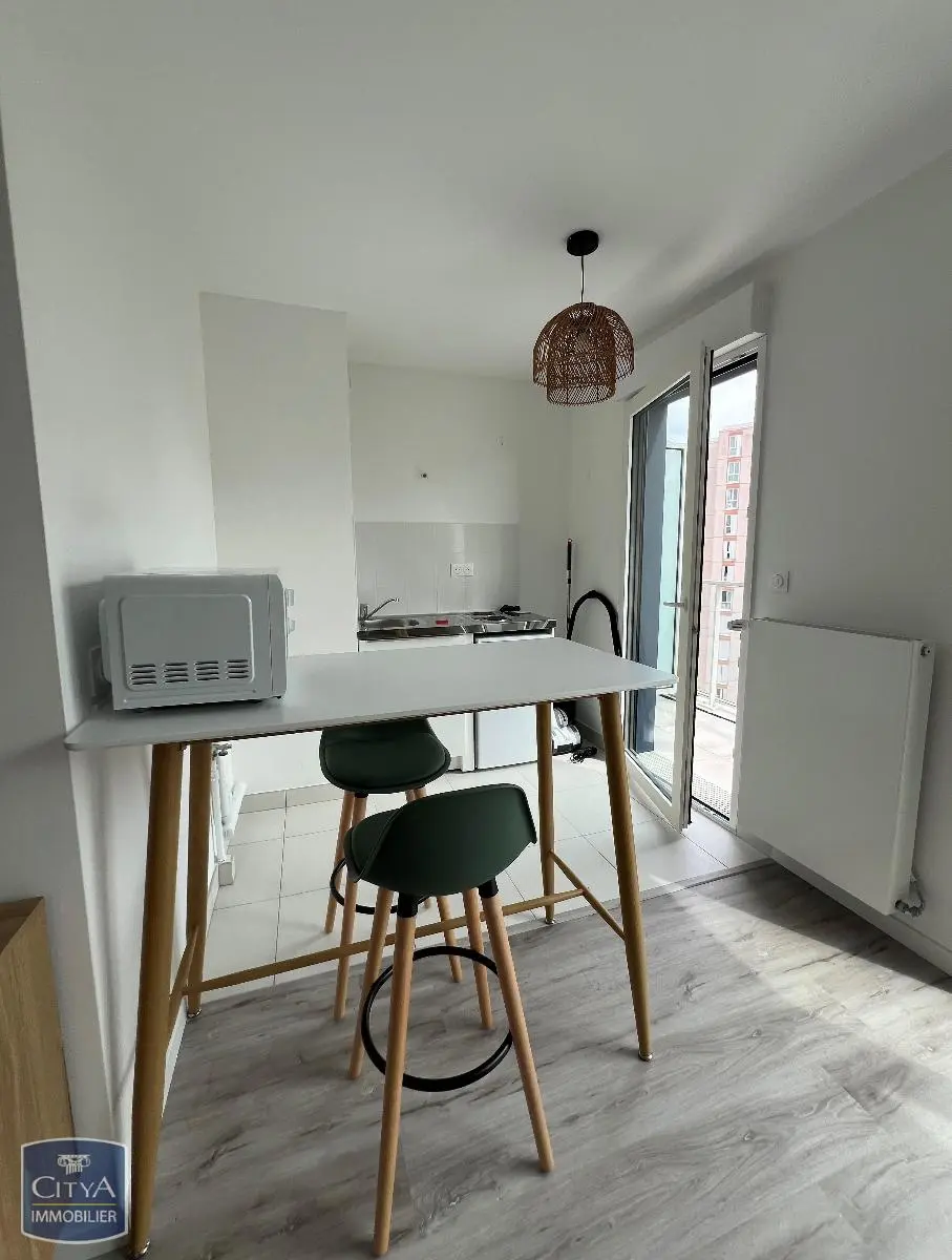Photo 3 Appartement 1 pièce 23.56m²