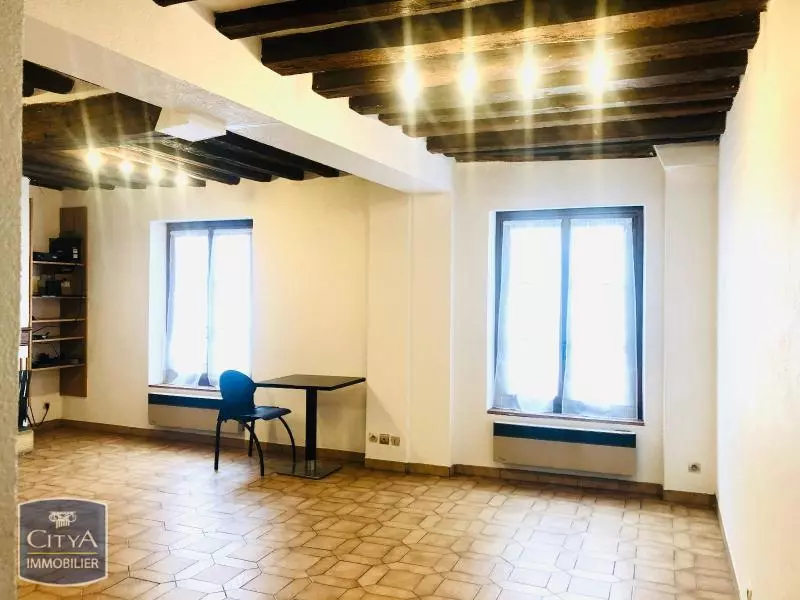 Illustration pour Appartement 4 pièces 106m² Photo Appartement 4 pièces 106m²