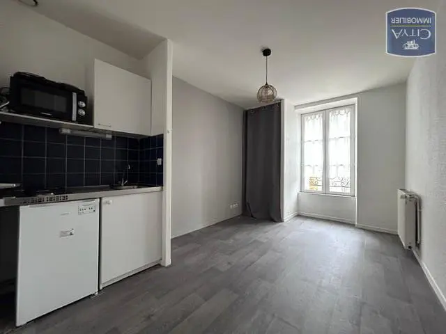 Photo 1 Appartement 1 pièce 18.17m²