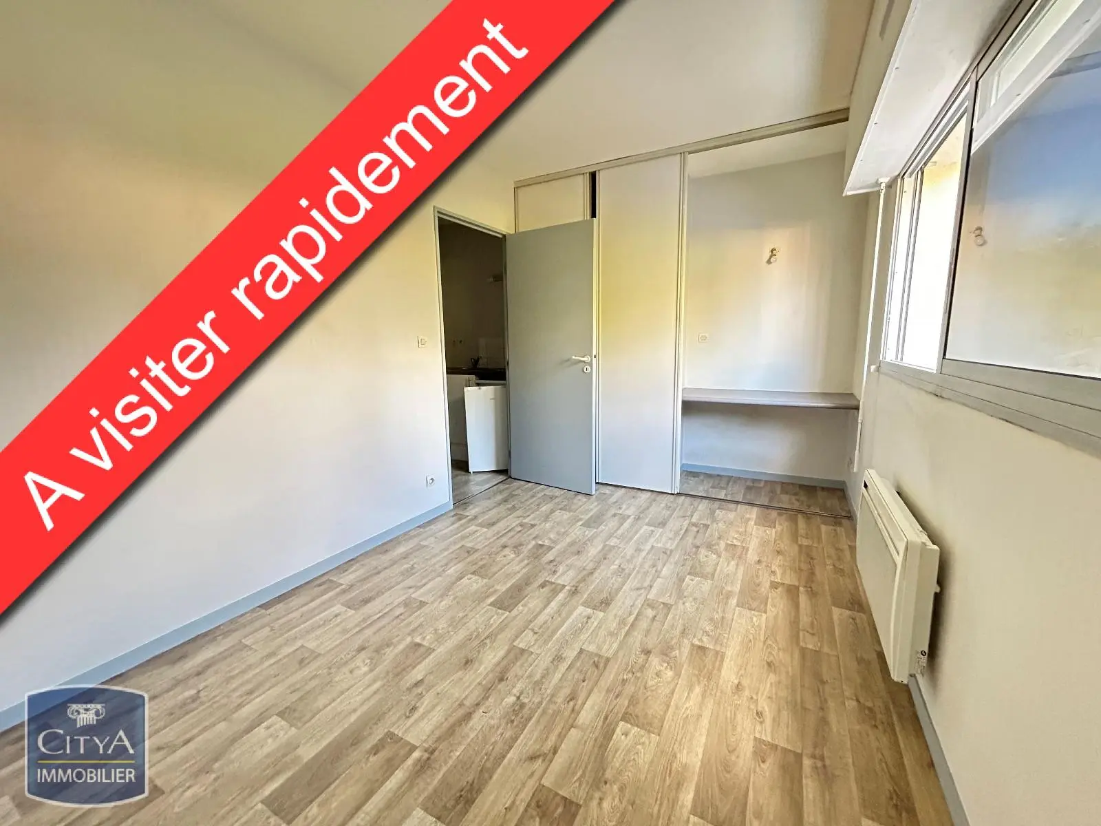 Photo 1 Appartement 1 pièce 18m²