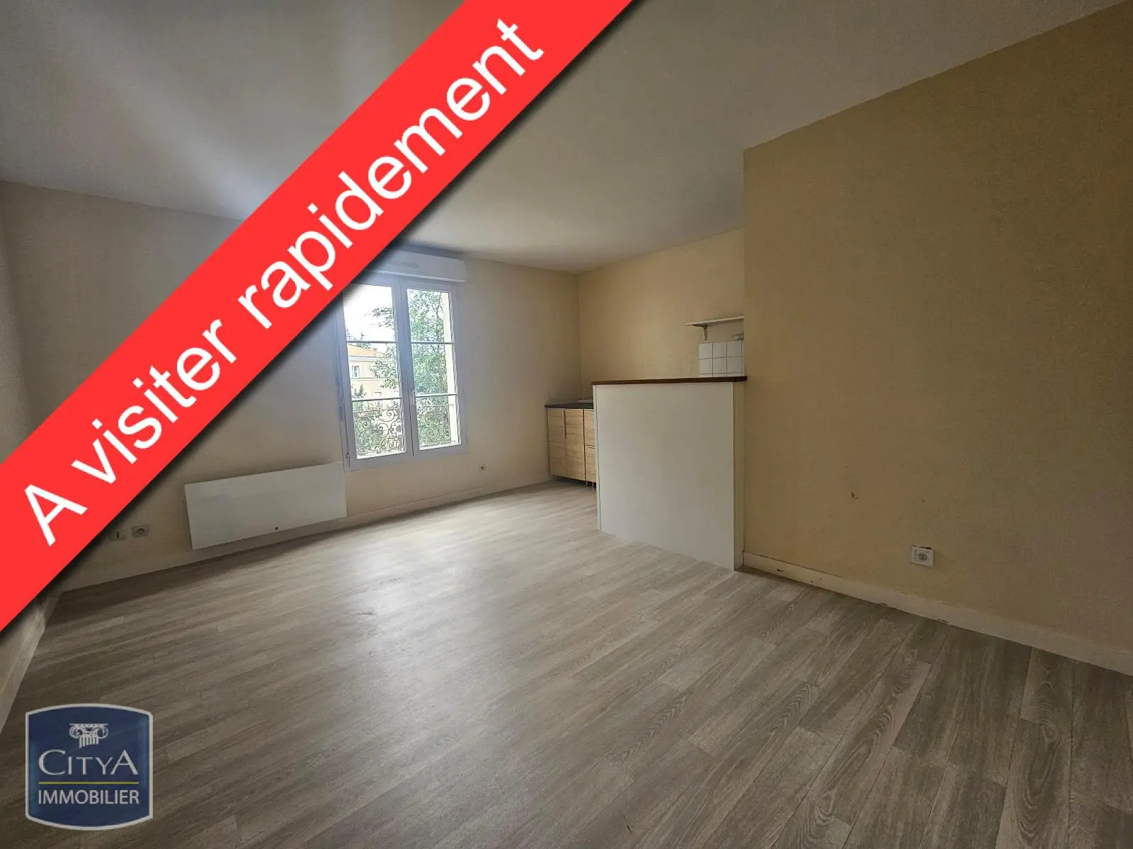 Photo 1 Appartement 2 pièces 33.87m²