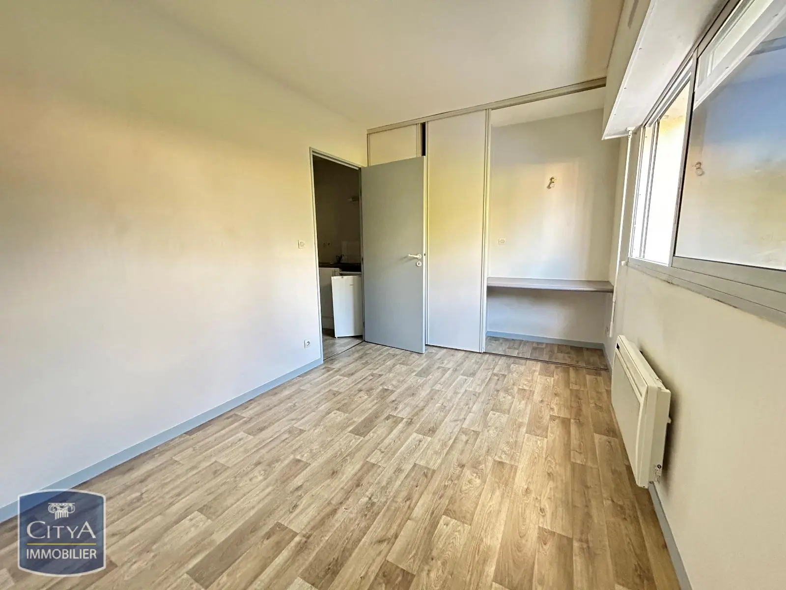 Photo 1 Appartement 1 pièce 18m²