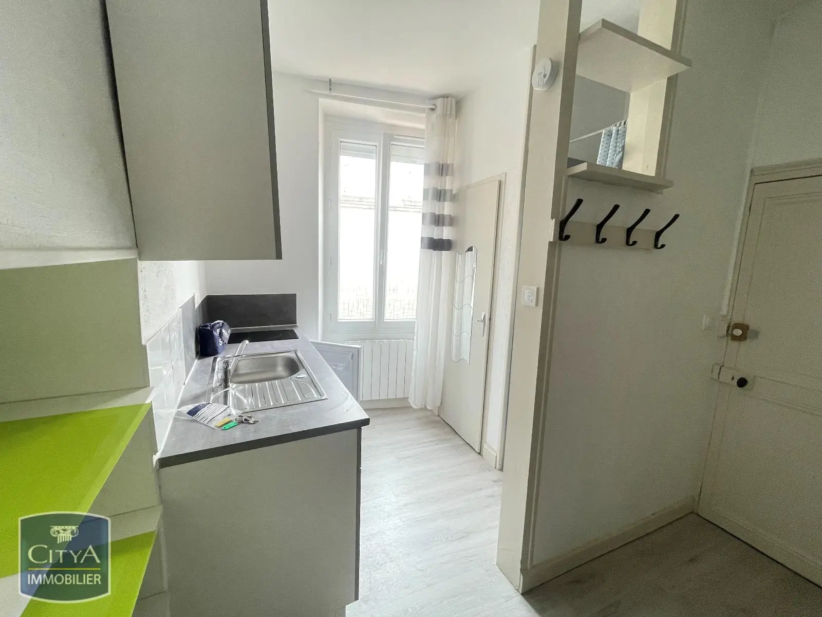 Photo 2 Appartement 1 pièce 10.6m²
