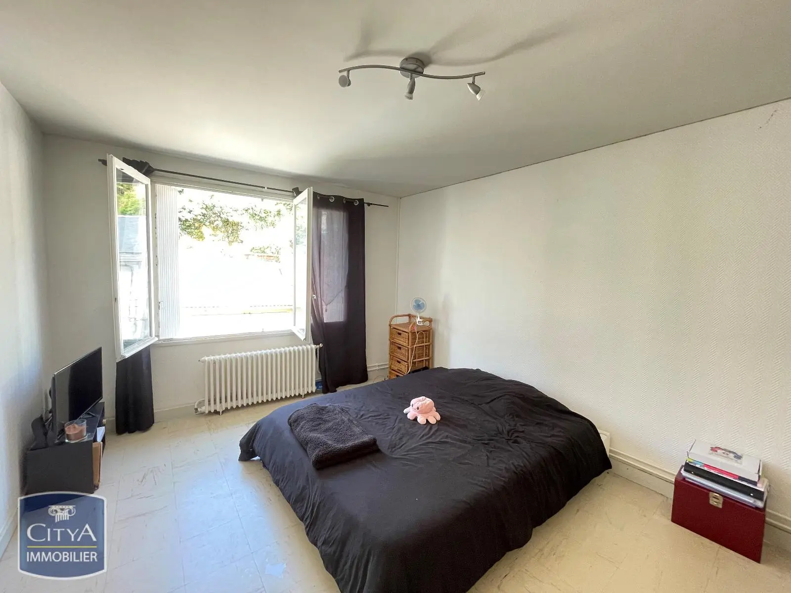 Photo 1 Appartement 1 pièce 26.85m²