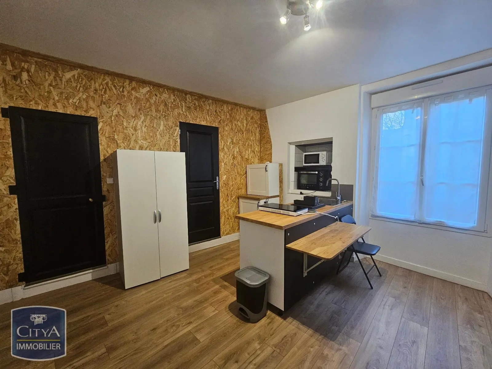 Photo 2 Appartement 1 pièce 24m²