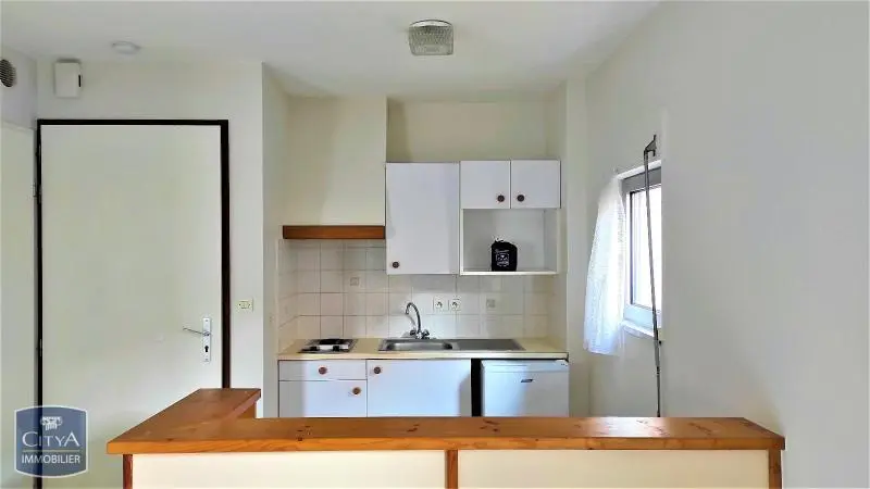 Photo 1 Appartement 1 pièce 26.27m²