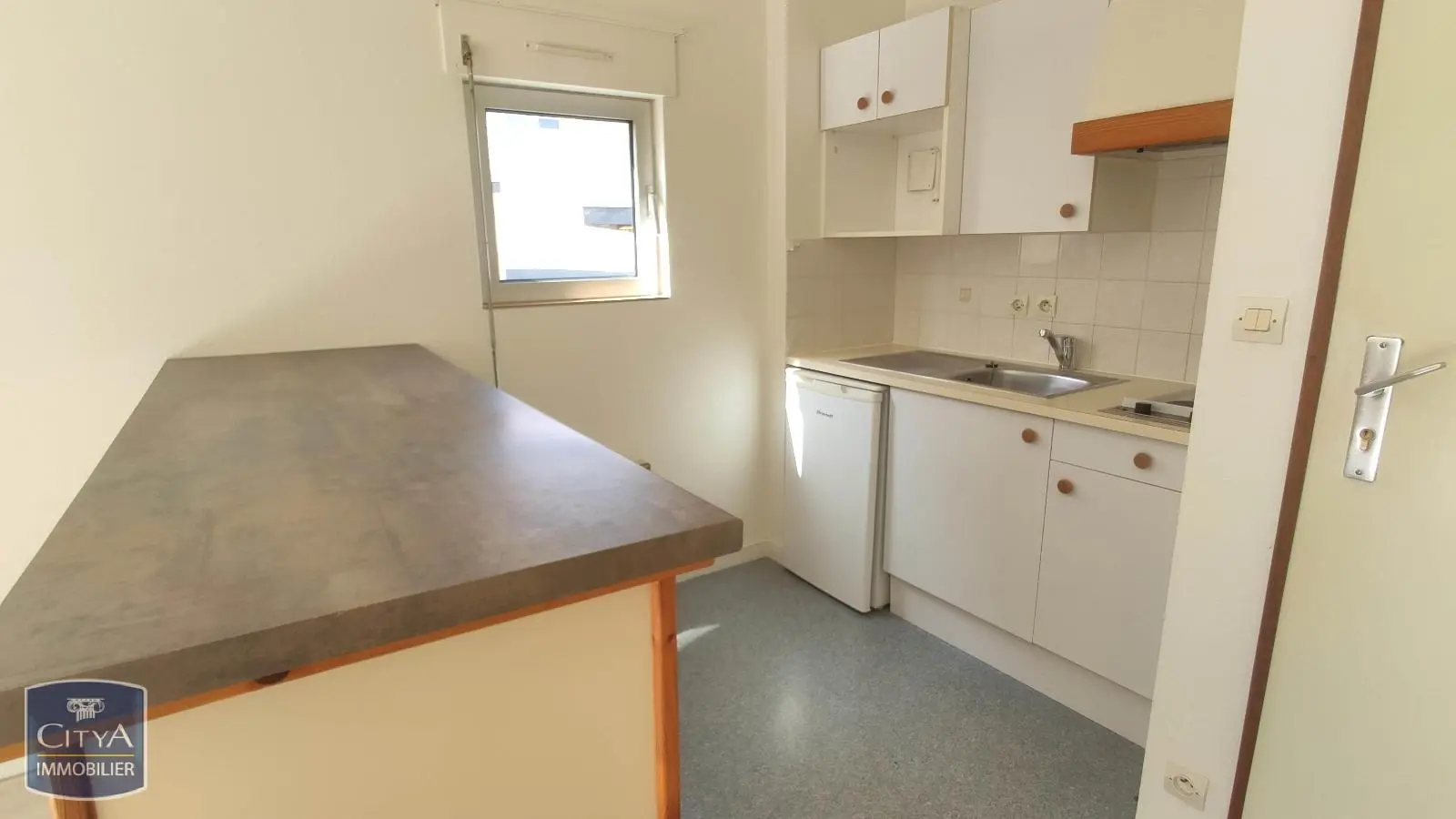 Photo 2 Appartement 2 pièces 27.86m²