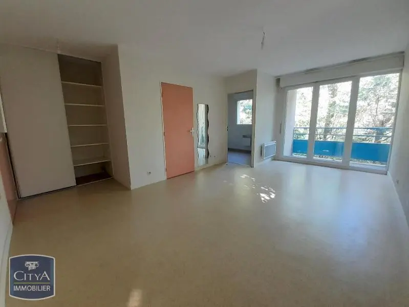 Photo 3 Appartement 1 pièce 30.34m²