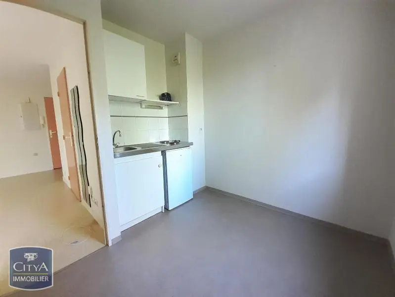 Photo 2 Appartement 1 pièce 30.34m²