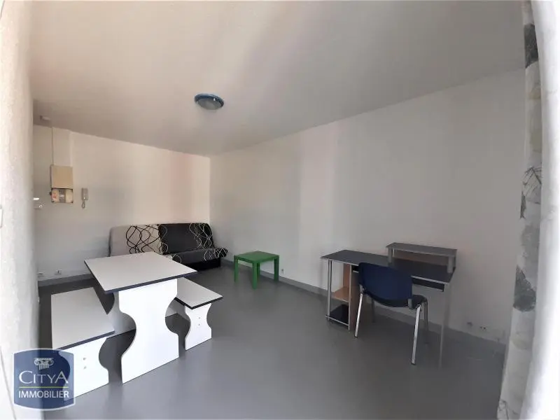 Photo 1 Appartement 1 pièce 22.94m²