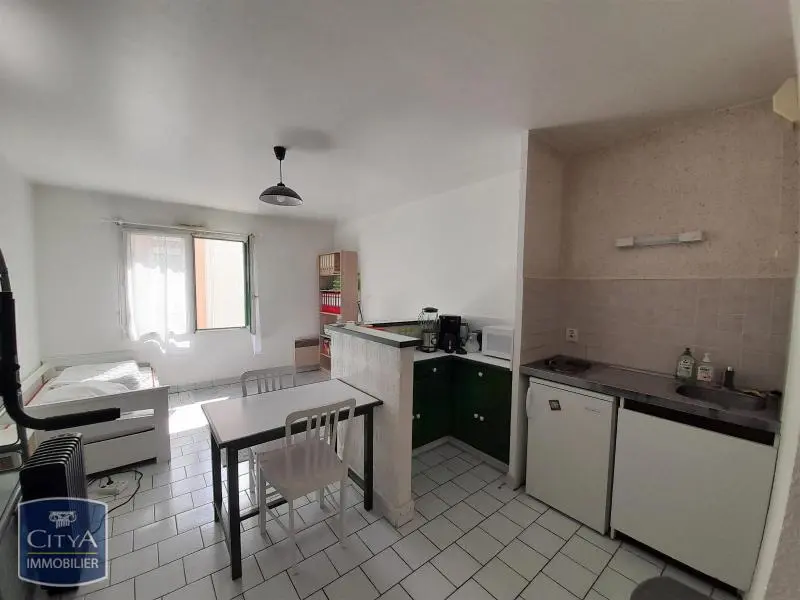 Photo 2 Appartement 1 pièce 24.12m²