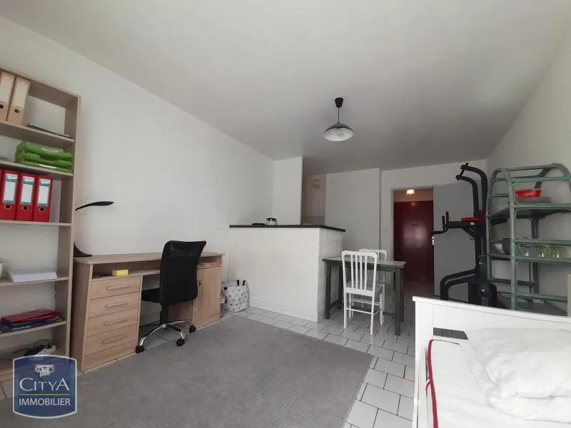 Photo 1 Appartement 1 pièce 24.12m²