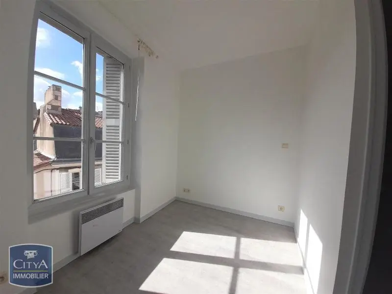 Photo 3 Appartement 1 pièce 22.61m²