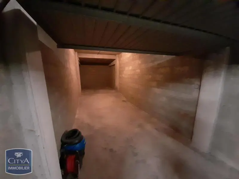 Photo 2 Parking 21m²