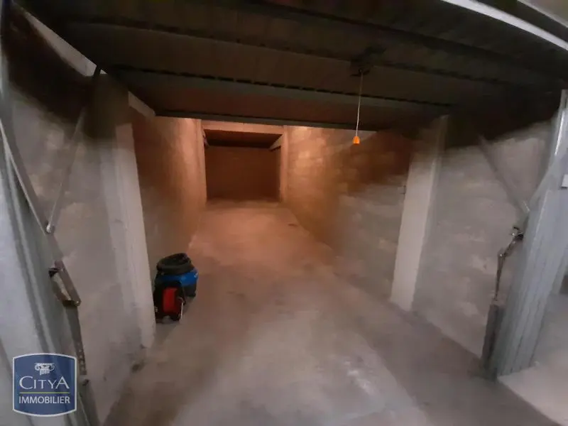 Photo 1 Parking 21m²