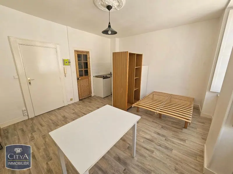 Photo 1 Appartement 1 pièce 18.94m²