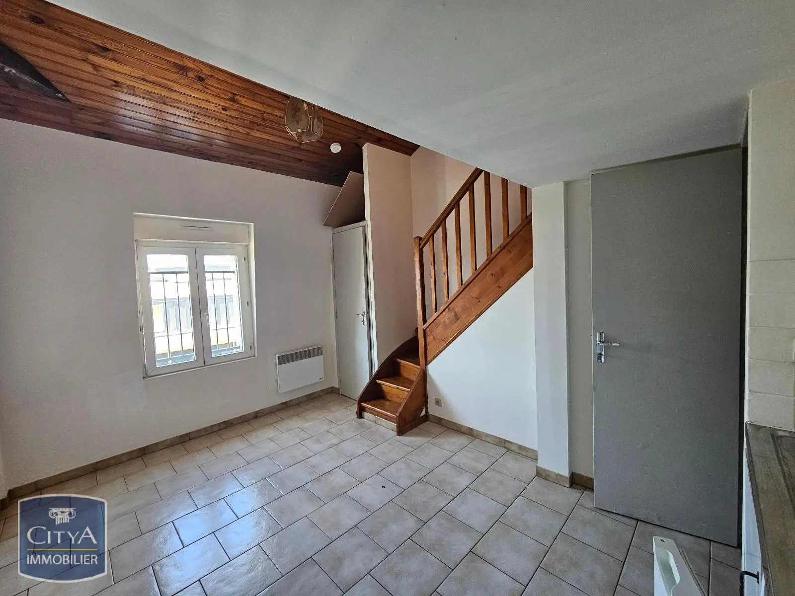 Photo 2 Appartement 1 pièce 24.27m²